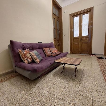 Room No5 A Private Room With Balcony For Men Only And No Ladies Allowed غرفة خاصة للرجال فقط ممنوع السيدات アレクサンドリア エクステリア 写真